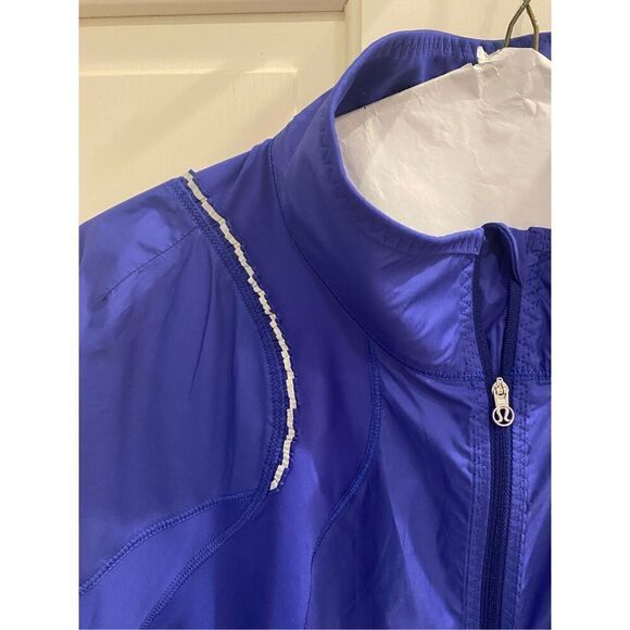 Lululemon Run: Nothin' But Run Jacket Pigment Blue size 10 - Picture 3 of 9